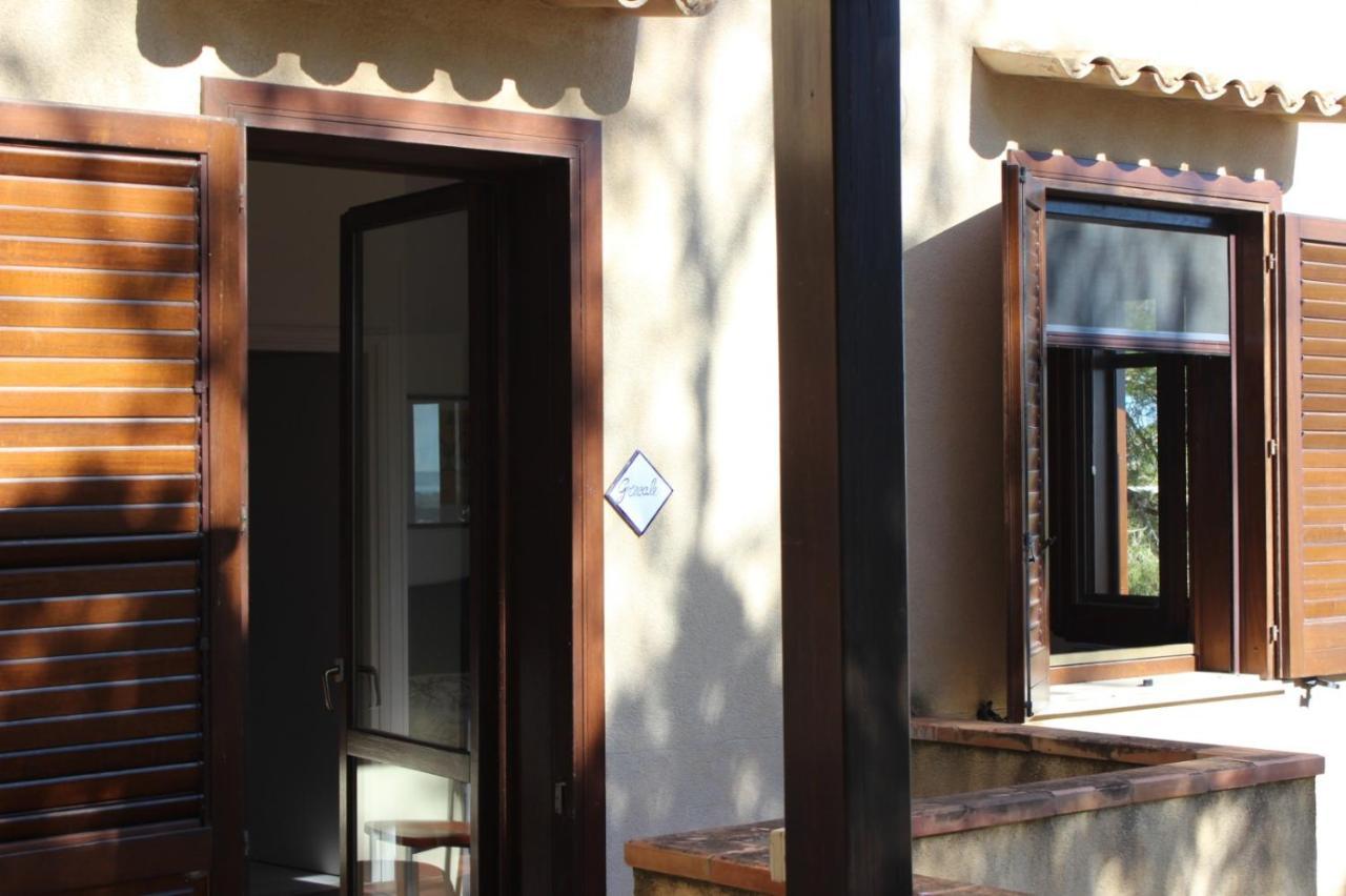 La Pineta Villa Favignana Bagian luar foto