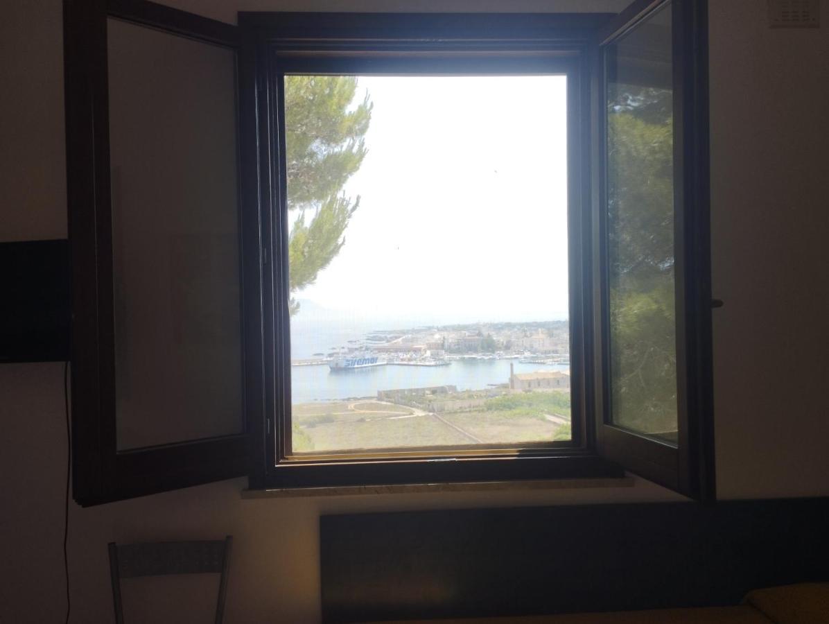 La Pineta Villa Favignana Bagian luar foto