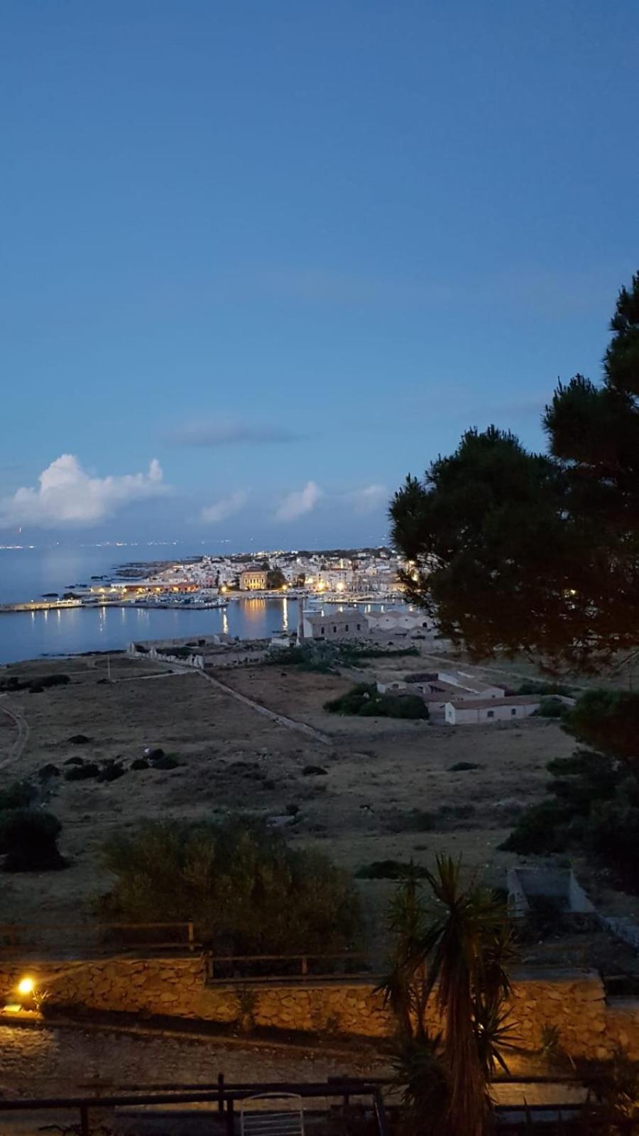 La Pineta Villa Favignana Bagian luar foto